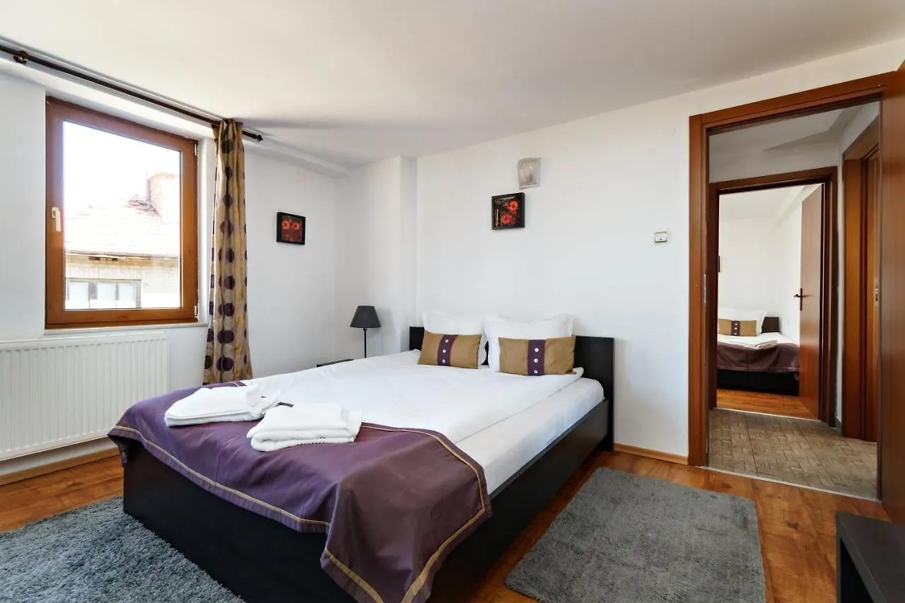 Velinov Boutique Hotel Μπάνσκο 3*,